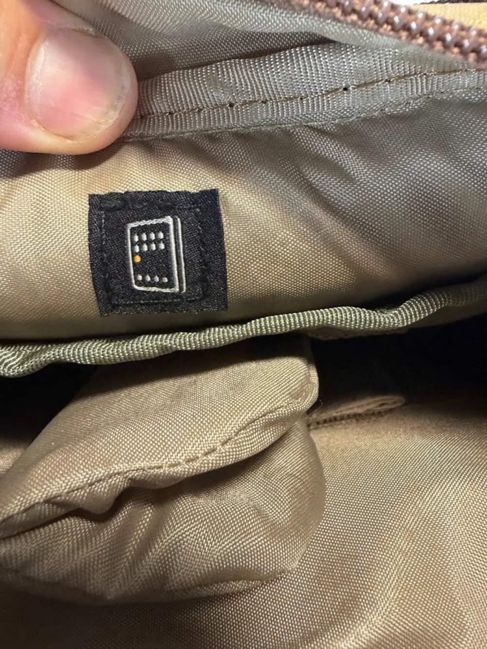 Vanguard Havana 21 Camera Shoulder Bag Khaki Brown DSLR Mirrorless NWT Rain Cove